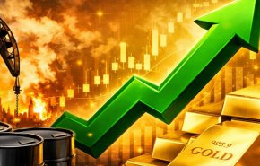 النفط يصعد لأعلى مستوى في 4 أسابيع والذهب يتجاوز 4500 دولار