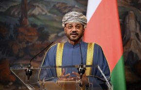 عمان: عبور امن از تنگه هرمز جدا از امنیت کل منطقه نیست/ خواهان تشدید تنش نیستیم