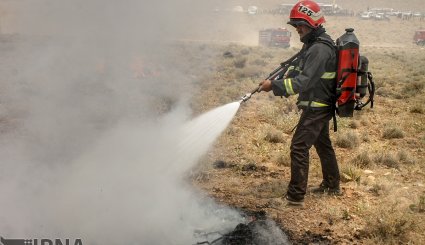 مانور اطفاء حریق مناطق حفاظت شده در شهرکرد