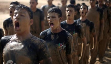 آموزش نظامی جوانان در غزه