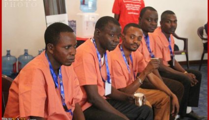 اهدای خون به یاد سیدالشهدا توسط جوانان شیعه در کنگو