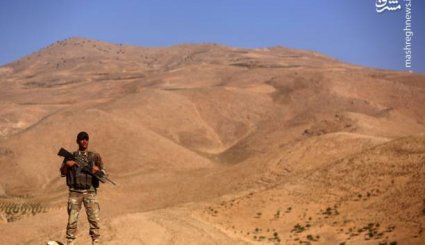 تصاویر؛ خروج تروریست‌های داعشی از خاک لبنان