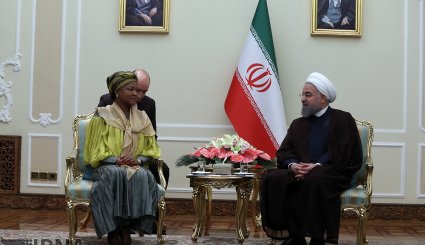 دیدار رئیس مجلس آفریقای جنوبی با روحانی. تصاویر