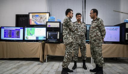 Army Chief visits defense achievements expo.
