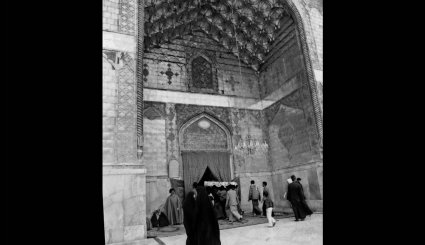 بارگاه ملکوتی حضرت امیر المومنین علی (ع) در سال 1369 + تصاویر