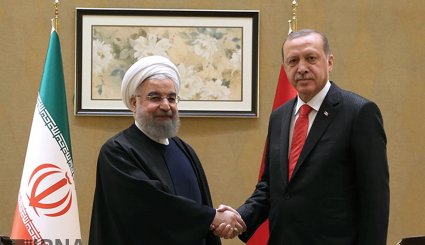 تصاویر دیدار رئیسان جمهوری ایران و ترکیه در آستانه