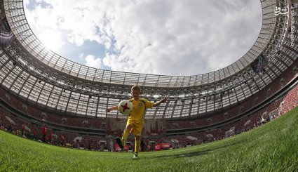  بدرقه جام‌ جهانی ۲۰۱۸ توسط پوتین و اینفانتینو