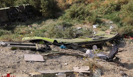 تصاویر از سقوط اتوبوس مسافربری به دره جاجرود