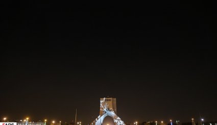 سمفونی «سیمرغ صلح» در برج آزادی
