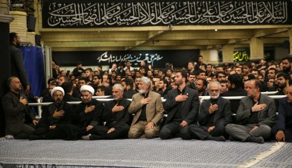 نخستین شب عزاداری ایام شهادت امام حسین (ع) در حضور رهبر معظم انقلاب + تصاویر