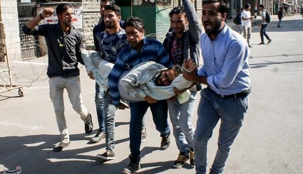 حمله پلیس هند به مراسم عزاداری ماه محرم - کشمیر