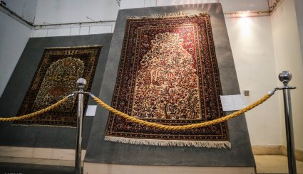 نمایشگاه نخستین فرش های باغی قاجاری + تصاویر