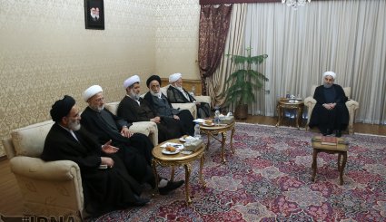 دیدار نمایندگان جامعه روحانیت مبارز با رئیس جمهوری