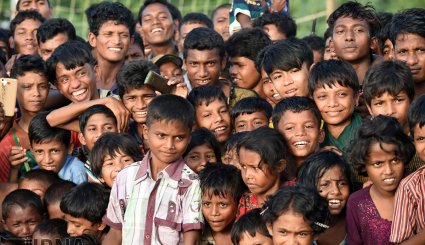 اجرای نمایش «درام ترسیم»برای کودکان اردوگاه پناهندگان روهینگیا