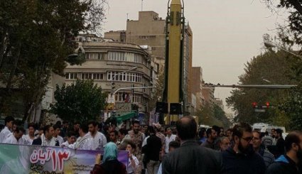 بالفيديو والصور: اليوم الوطني لمقارعة الاستكبار في ايران 