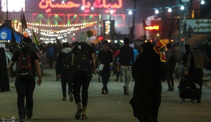 پیاده روی زائران اربعین حسینی