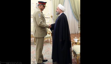دیدار فرمانده ارتش پاکستان با روحانی + تصاویر