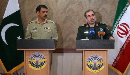 تصاویر/ نشست خبری مشترک فرماندهان نظامی ایران و پاکستان
