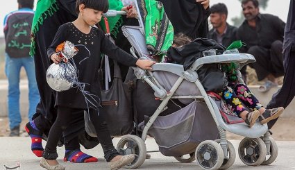 حضور کودکان در پیاده روی اربعین حسینی + تصاویر