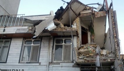 امداد رسانی به مصدومان زلزله در قصرشیرین