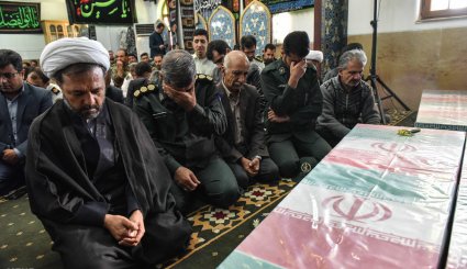 ورود پیکر ۵ شهید نیروی انتظامی به شیراز
