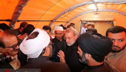 بازدید رئیس مجلس از مناطق زلزله زده کرمانشاه
