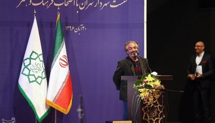 نشست شهردار تهران با اصحاب فرهنگ و هنر
