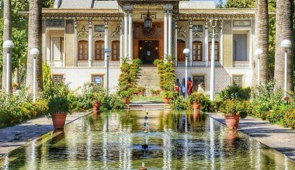 حديقة عفيف آباد في مدينة شيراز الايرانية