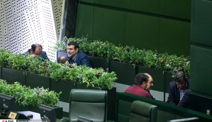 حاشیه‌های جلسه امروز مجلس