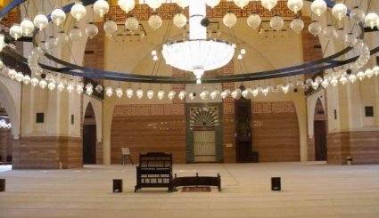 مسجد الفاتح الكبير في البحرين 