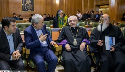 حضور اسقف اعظم ارامنه تهران در شورای شهر
