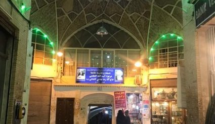 سوق السجاد و الأنتيكه في كاشان في ايران 