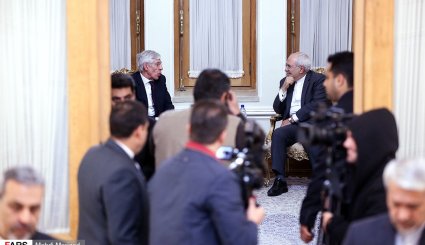 دیدار جک استراو وزیر خارجه اسبق انگلیس با ظریف
