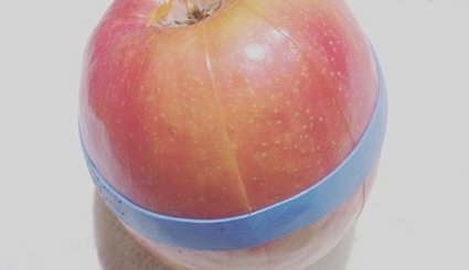 حيلة لمنع اسمرار التفاح بعد تقطيعه