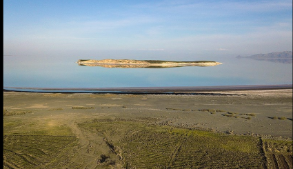 بحيرة ارومية الايرانية