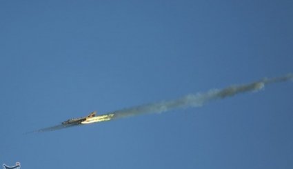 عکس/ شلیک راکت ۷۰ میلیمتری هایدرا از جنگنده F7