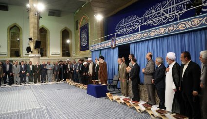 محفل انس با قرآن کریم در حضور رهبر معظم انقلاب اسلامی + تصاویر
