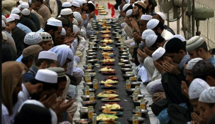 مظاهر شهر رمضان المبارك في مختلف مناطق العالم