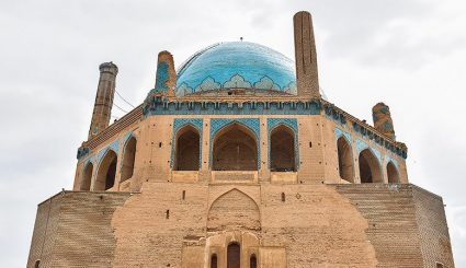 قبة سلطانية في مدينة زنجان 