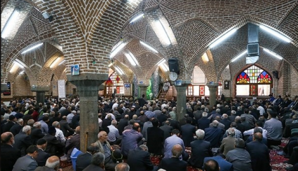 المساجد في سوق مدينة تبریز شمال غرب ايران في شهر رمضان المبارك