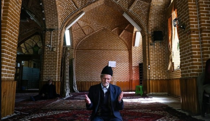 المساجد في سوق مدينة تبریز شمال غرب ايران في شهر رمضان المبارك