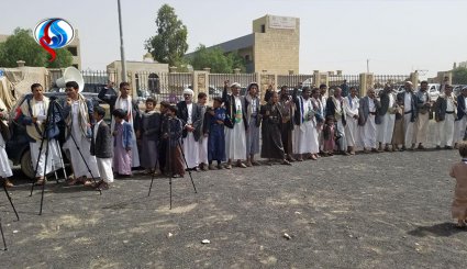 فيديو وصور.. وقفة احتجاجية لأبناء مديرية سحار في صعدة اليمنية 