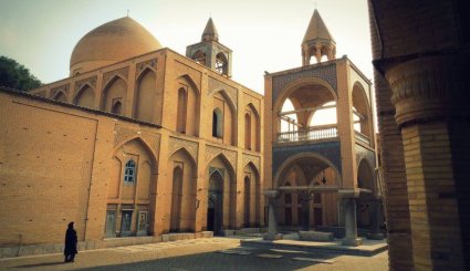 كنيسة هاكوب المقدس.. إحدى أقدم الكنائس في مدينة أصفهان
