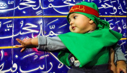  إحياء اليوم العالمي للطفل الرضيع في عاشوراء الحسين عليه السلام