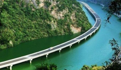 أجمل جسر فى الصين على طول مجرى نهر