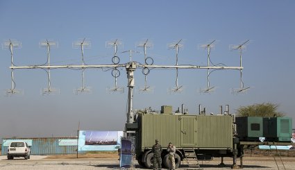 معرض للانجازات العسكرية والجوفضائية للحرس الثوري الإيراني في ذكرى عمليات بيت المقدس  