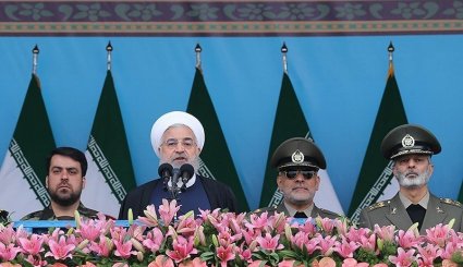 مراسم عرض العسكري الايراني في طهران
