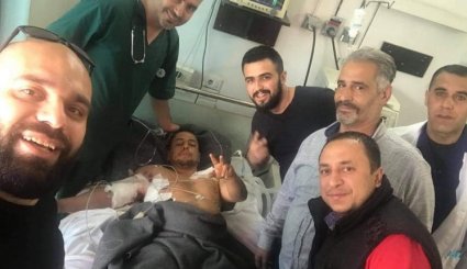 أول فيديو للصحفي صهيب المصري بعد استيقاظه من الغيبوبة