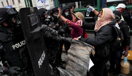ورود ارتش برای سرکوب معترضان همزمان با سکوت آمریکا + عکس