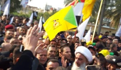 بالفيديو: هكذا هتف مشيعو القادة الشهداء في بغداد
